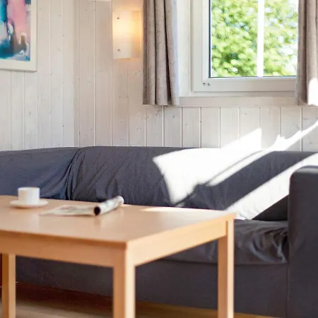 Two-bedroom In 10 Holiday home